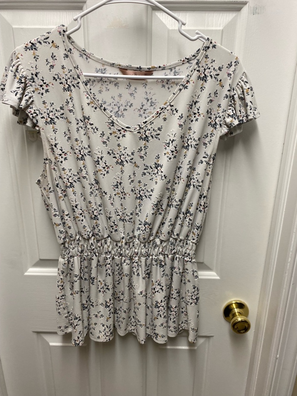 Women’s Cream Floral Peplum Top